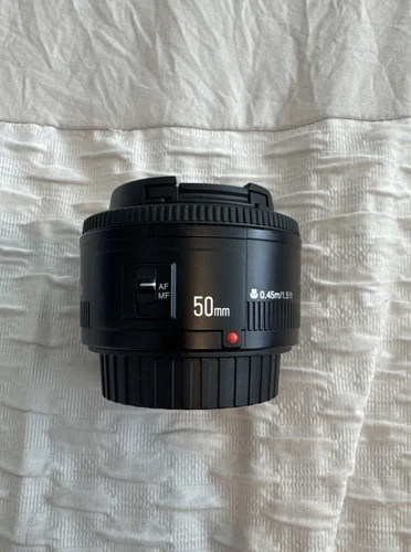 Yongnuo YN 50mm f/1.8 AF/MF Lens for Canon - Large Aperture