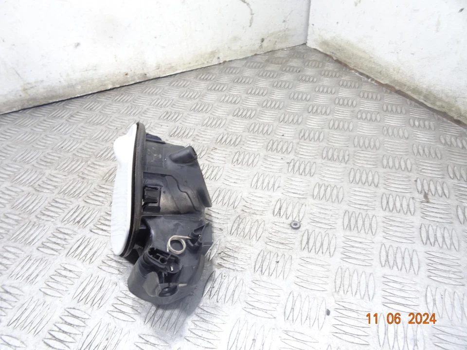 2017 FORD TRANSIT COURIER TREND 1.5 TDCI MK1 P-V MANUAL FUEL FILLER FLAP *5896 - Image 3 of 4