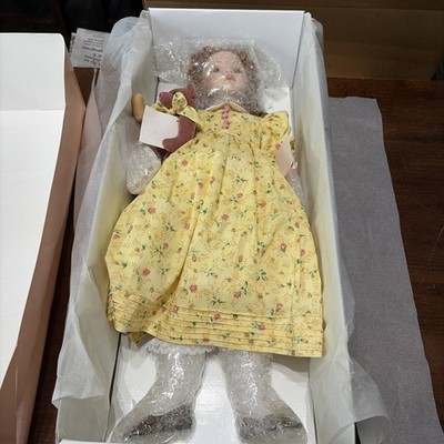 Pauline Bjonness Jacobsen ''GINGER'' porcelain doll NIB Rare 158/950