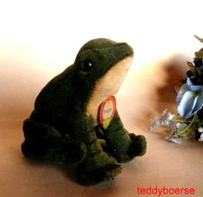 alter STEIFF  FROSCH FROGGY Samt sitzend mit  KFS   8 cm   70 er J.
