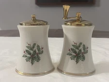 NWT Lenox Holiday Dimension Salt Shaker & Pepper Mill/Grinder Set 24KT gold USA