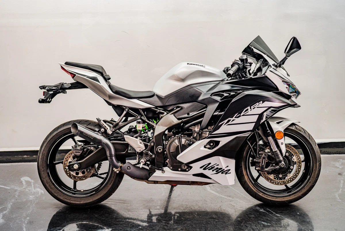 Dealer Less than 5,000 miles Kawasaki Motorcycles for sale | eBay
