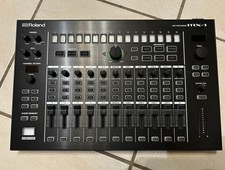 Roland AIRA Studio-Setup   MX-1, TR-8 & SYSTE...