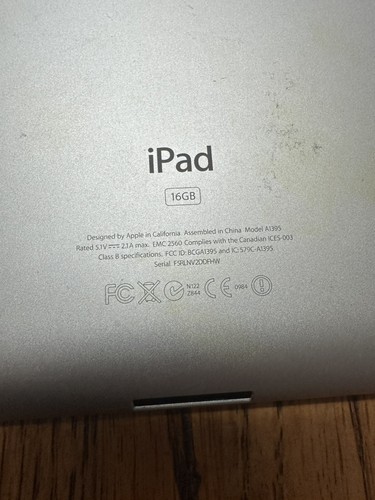 Apple iPad 2nd Gen. 16GB, Wi-Fi, 9.7in - Black , GOOD SCREEN! FOR PARTS ONLY - Afbeelding 9 van 9
