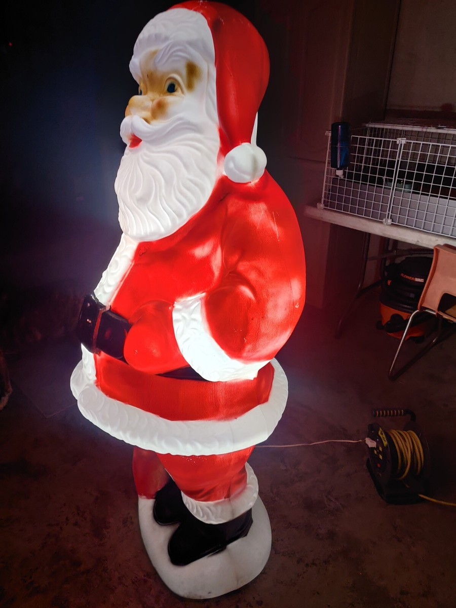 Santa Claus Plastic Blow Mold Light Up 5ft Christmas Yard