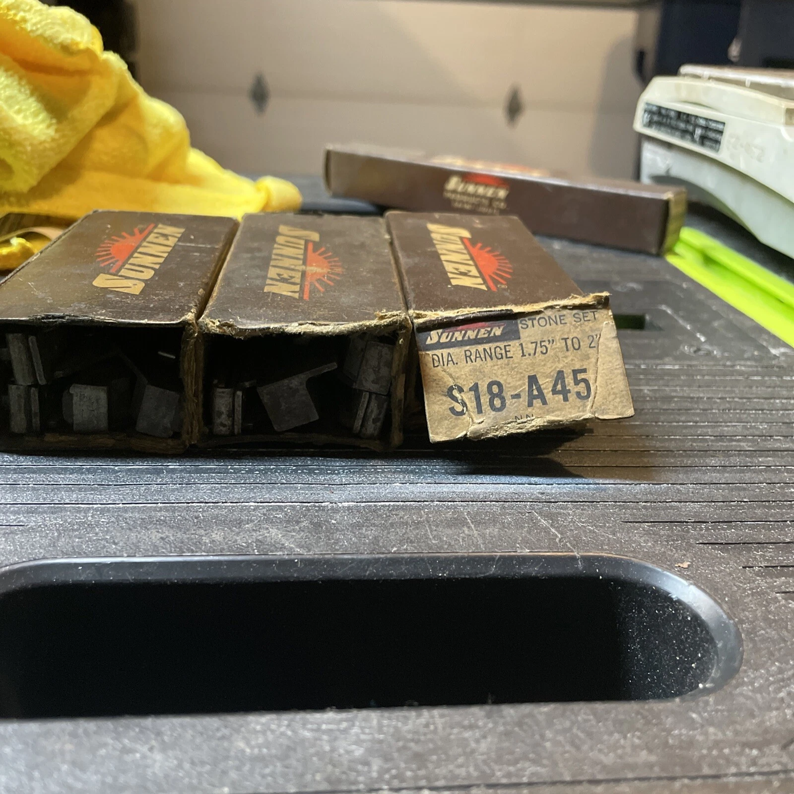 3ct. Sunnen S18-A45 Honing Stone Set 1.75 To 2in Dia Range Lot