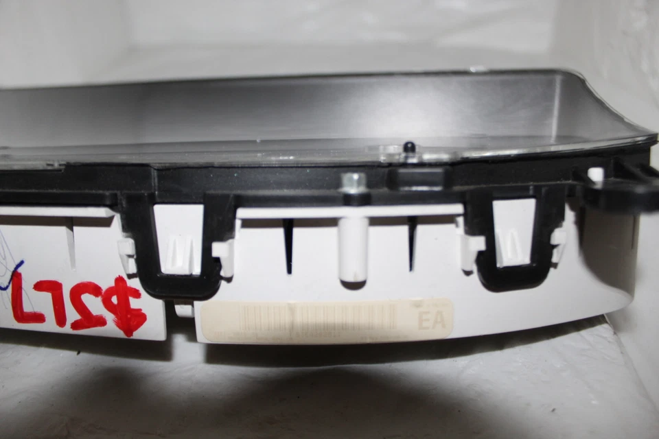 Cuadro de instrumentos velocímetro 08 Mercury Mariner indicadores de panel 68.159 millas Foto 3 de 4