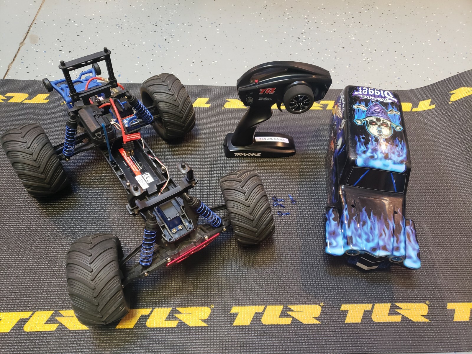 traxxas son uva digger