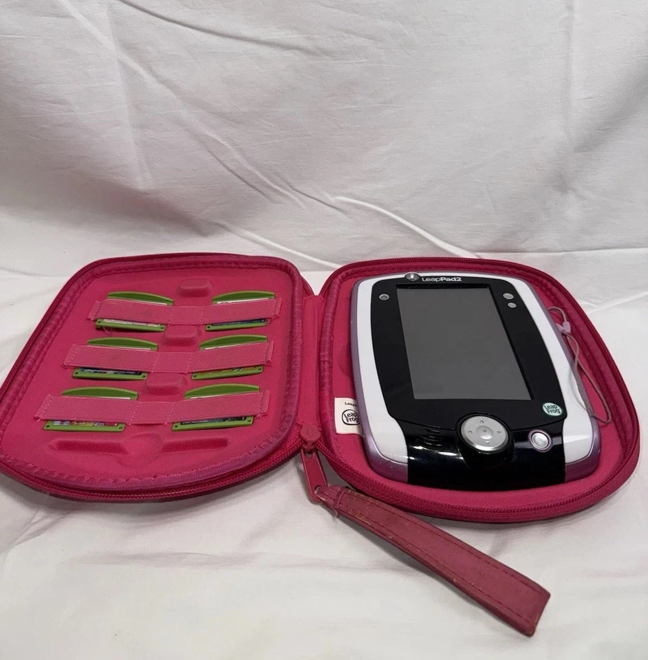 LeapFrog LeapPad 2 Explorer Learning System: Pink Edition HELLO KITTY - Image 3 of 4