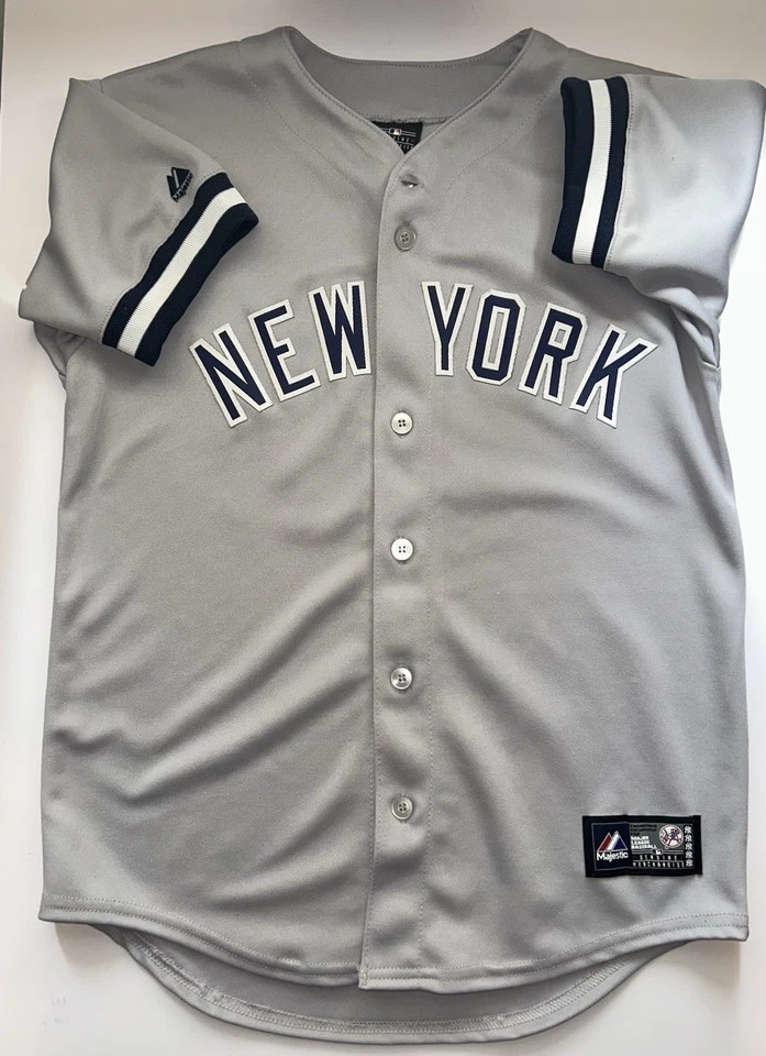 C.C. Sabathia Yankees Baseball Jersey Majestic Youth Size Large  READ ⚾️  - Image 3 of 4