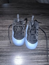 Toddler Boys Name Brand Shoes 4C In Excellent Condition with Box