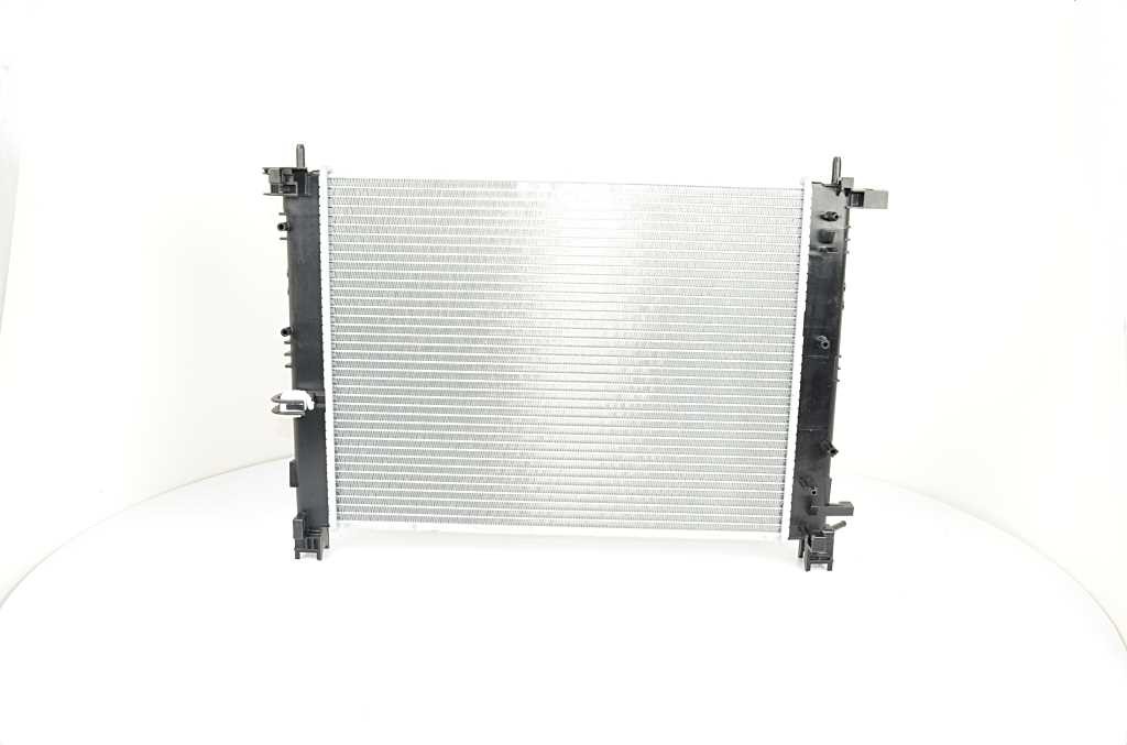 Radiateur de refroidissement moteur contre la surchauffe de Renault Captur I et Logan