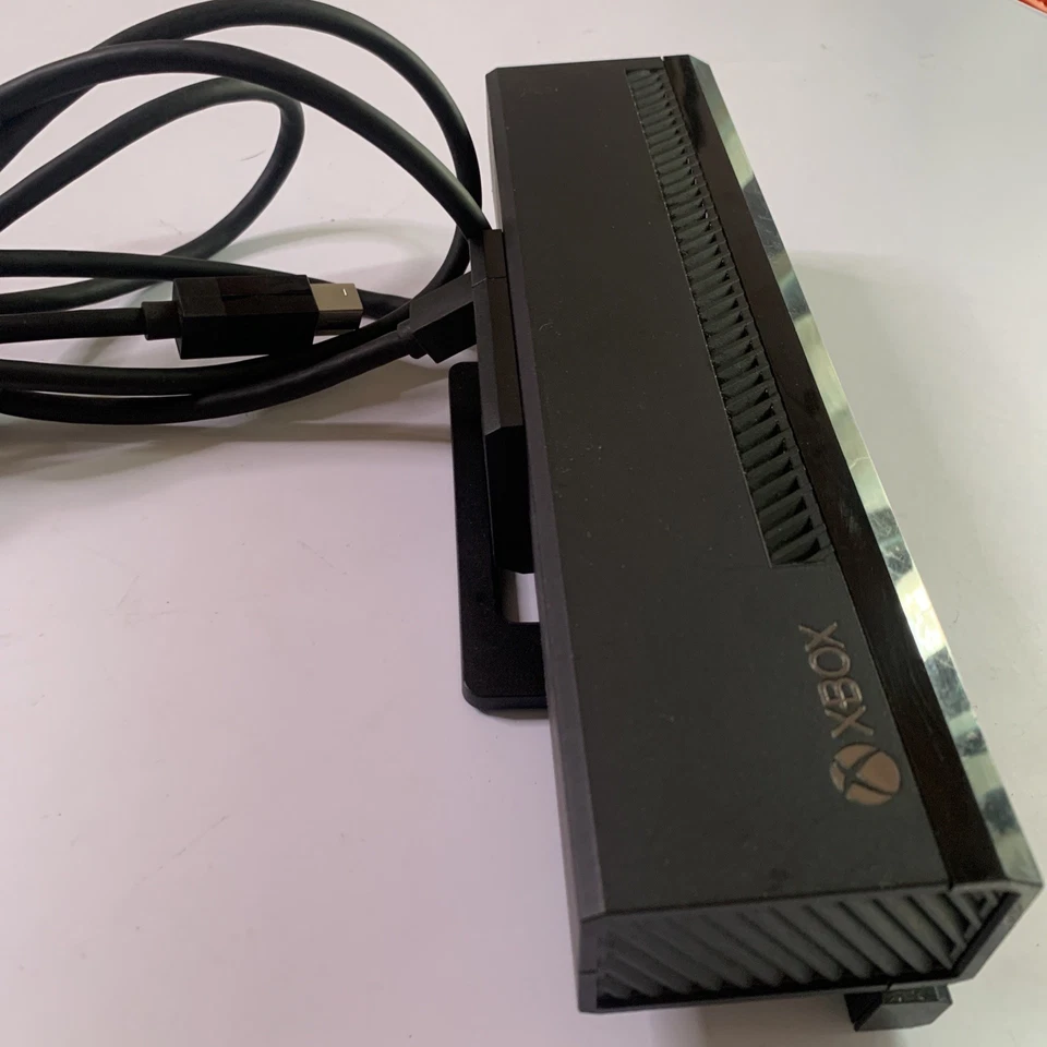Microsoft XBOX One Kinect Sensor V2 Black Model 1520 - Image 4 of 4