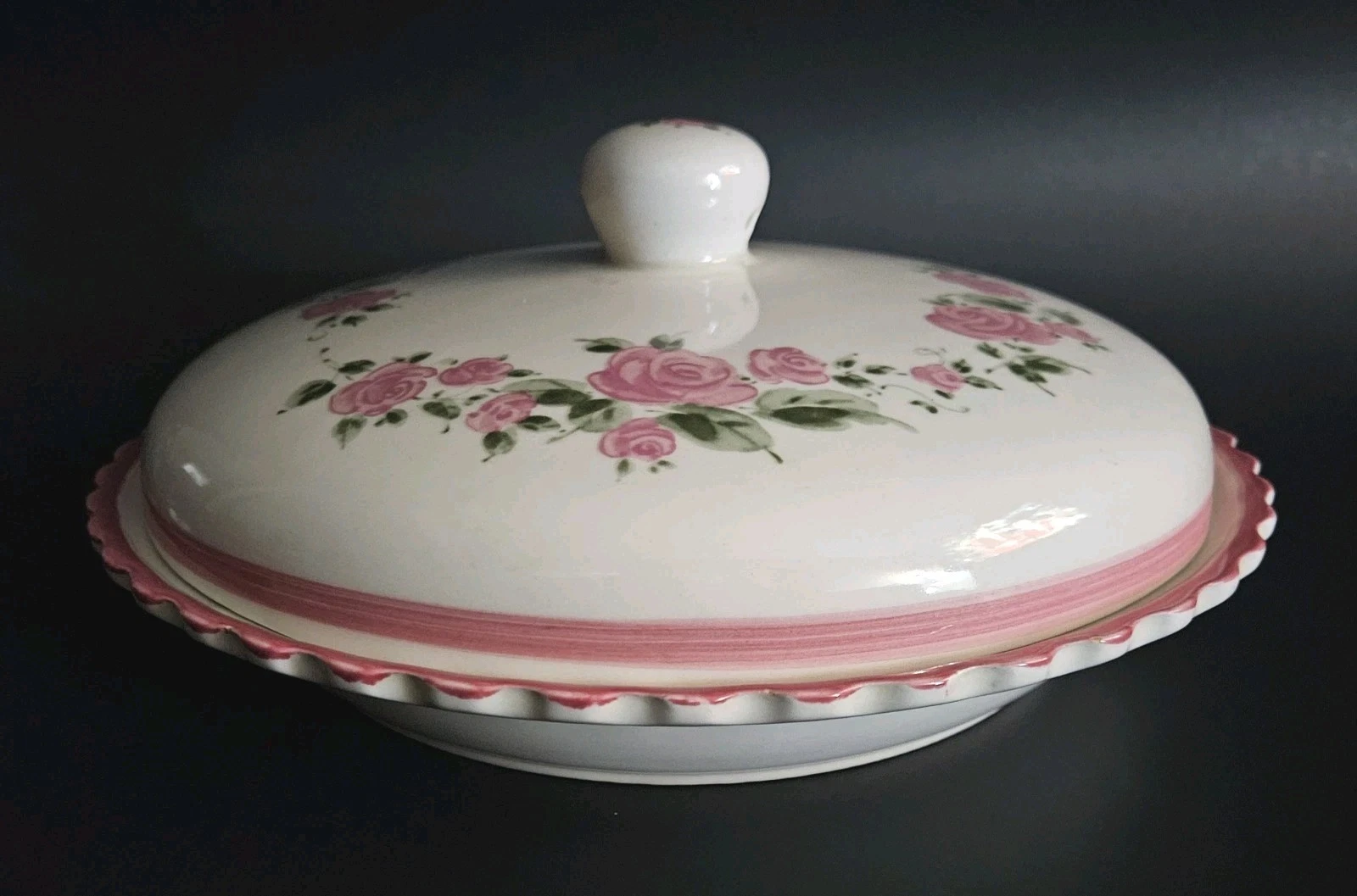 Vintage Gibson Roseland Hand Painted Covered Pie Dish
Opens in a new window or tab