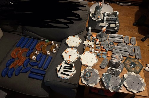 Multiple Hexbug Sets (comes with 4 Bugs)