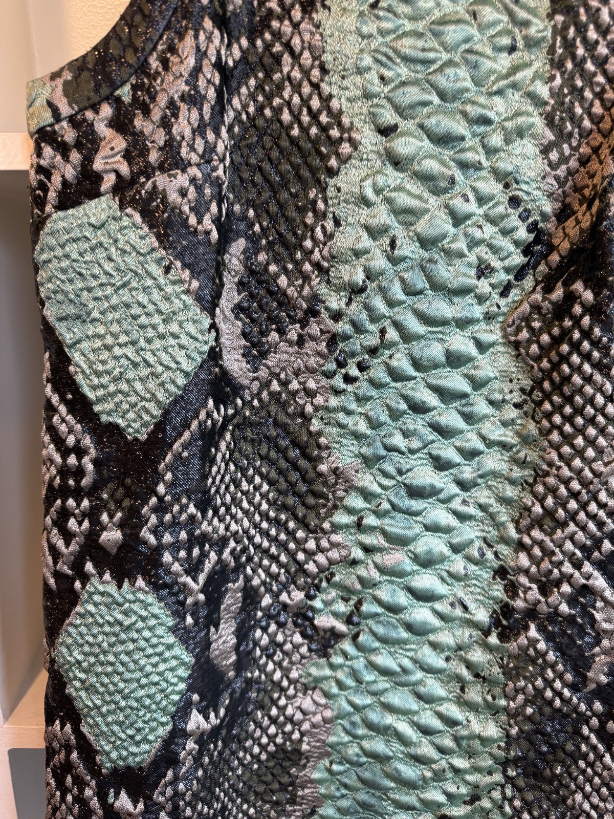 Gucci sleeveless python print jacquard dress gree… - image 3