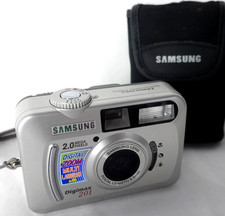Samsung Digimax 201 2.0MP Compact Digital Cam...