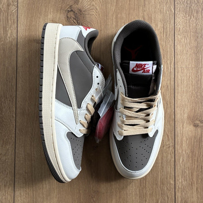 Nike Travis Scott x Air Jordan 1 Mocca
