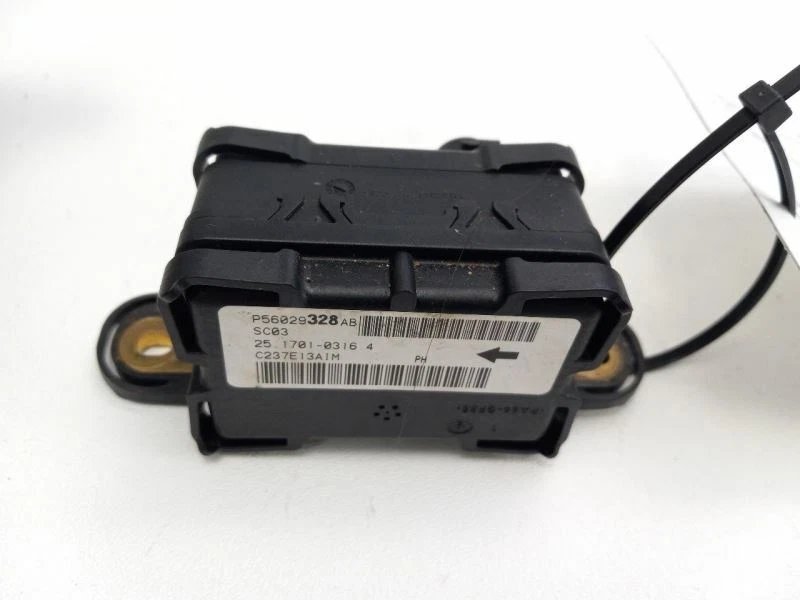 Módulo de control de estabilidad Chrysler 300 2006-2008 Foto 4 de 4