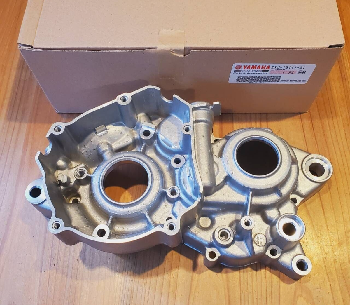 あい YAMAHA Genuine BLASTER YFS200 ENGINE CASES CRANKCASE 2XJ-15111-01