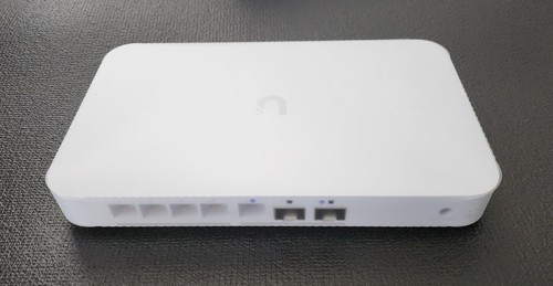 Ubiquiti Unifi Cloud Gateway Fiber UCG-Fiber (30W) w/no storage - base model - Picture 6 of 16