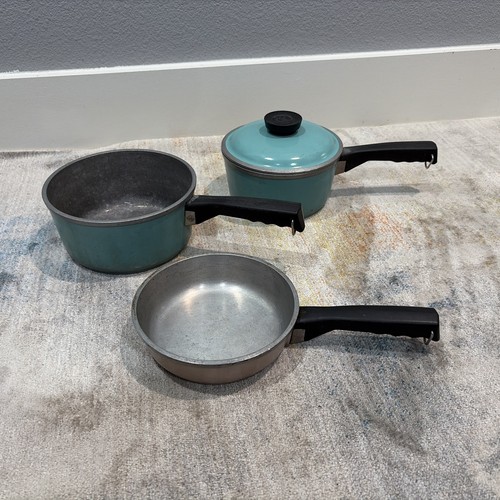 Vintage 3 pc Club Aluminum Cookware Missing Lids Ivory Pots Pans Dutch Oven