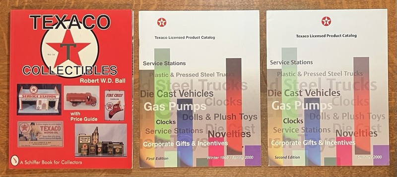 Lot Of 3 Texaco Collectibles & Licenced Products Books / 1994 /1999 / 2000