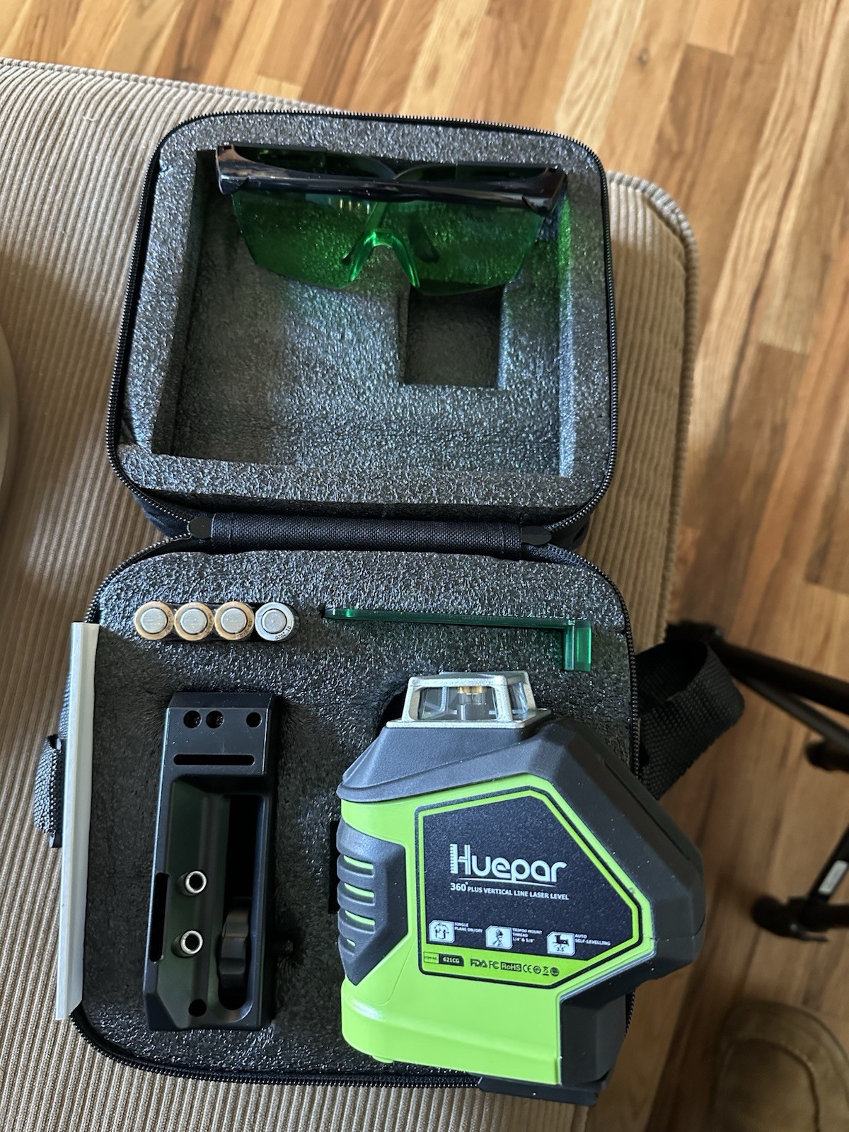 Huepar 621CG  Self-Leveling 360-Degree Cross Line Laser Level with Pulse... 