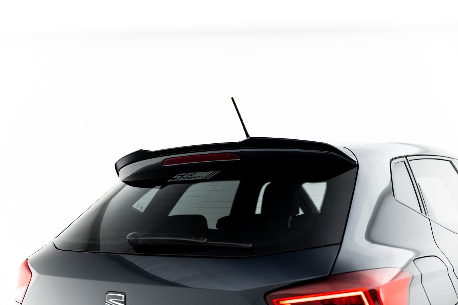 Extension de spoiler pour Seat Ibiza FR Mk5 noir laqué