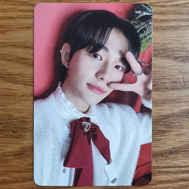 Hyunjin Official Photocard Stray Kids Holiday Special Single Christmas EveL