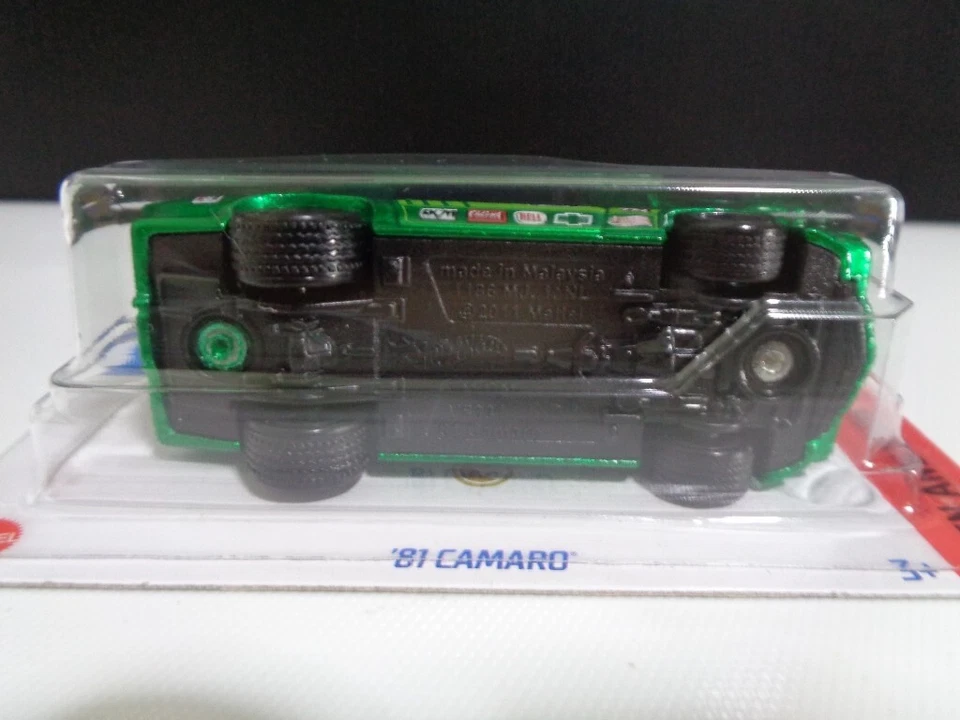 Hot Wheels 2022 Super Treasure Hunt ‘81 Camaro Green US Card STH Factory Sealed - Image 4 of 4