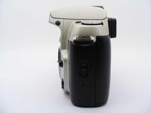 Nikon F60 35mm Auto Focus film camera body No 2022564 'Fully Working' - Picture 3 of 18