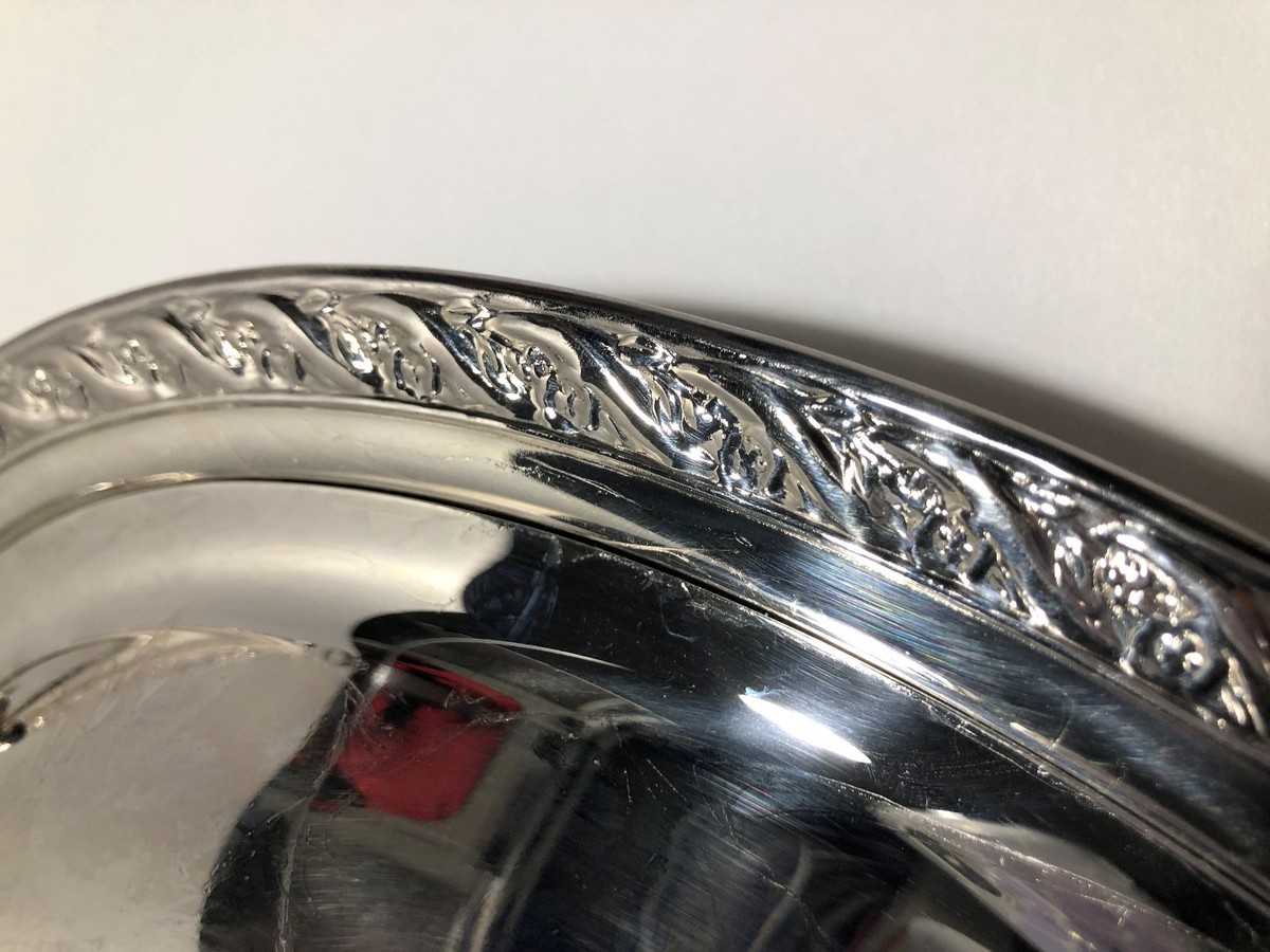 Wm. Rogers & Son Spring Flower Double Vegetable Dish 2012 - silver Wm. Rogers & Son Spring Flower Double Vegetable Dish 2012 - silver