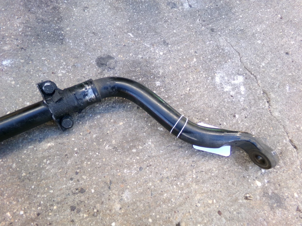 Barra estabilizadora delantera 06-11 Mercedes Benz W164 ML350 ML500 Foto 3 de 4