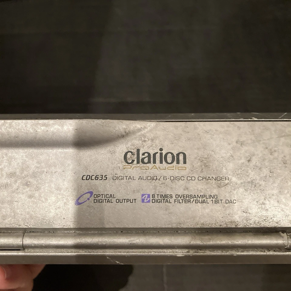 Clarion Pro Audio CDC635 цифровой аудио/6 дисков CD-чейнджер с журналом для дисков CAA-355 - Изображение 2 из 4