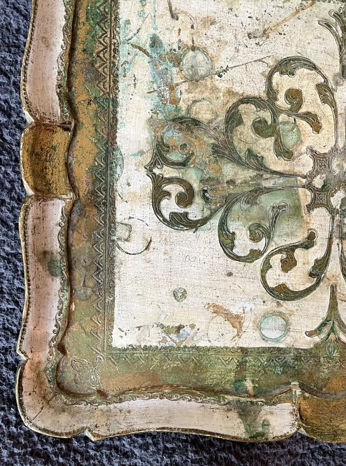 Vintage ITALIAN FLORENTINE TRAY Green Gold White WOOD Wooden Gilded 17”x 14.5” - Image 2 of 4
