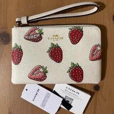 NWT 🍓Coach Corner Zip Wristlet With Strawberry Print