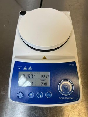 Cole-Parmer 04661-23  Digital Hot Plate 5-1/4'' round; 110 VAC