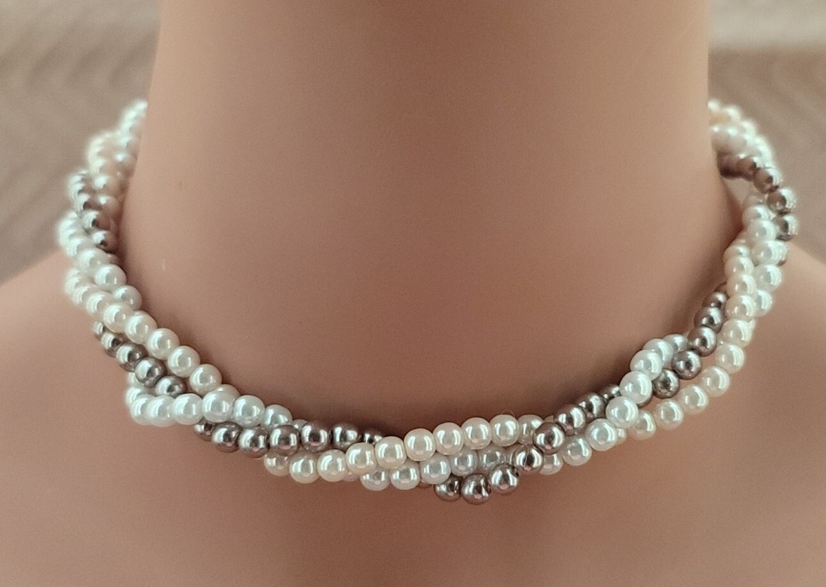 Retro Twisted Faux Pearl Bead Choker Necklace White Cream Beige Vintage  AVON HS
