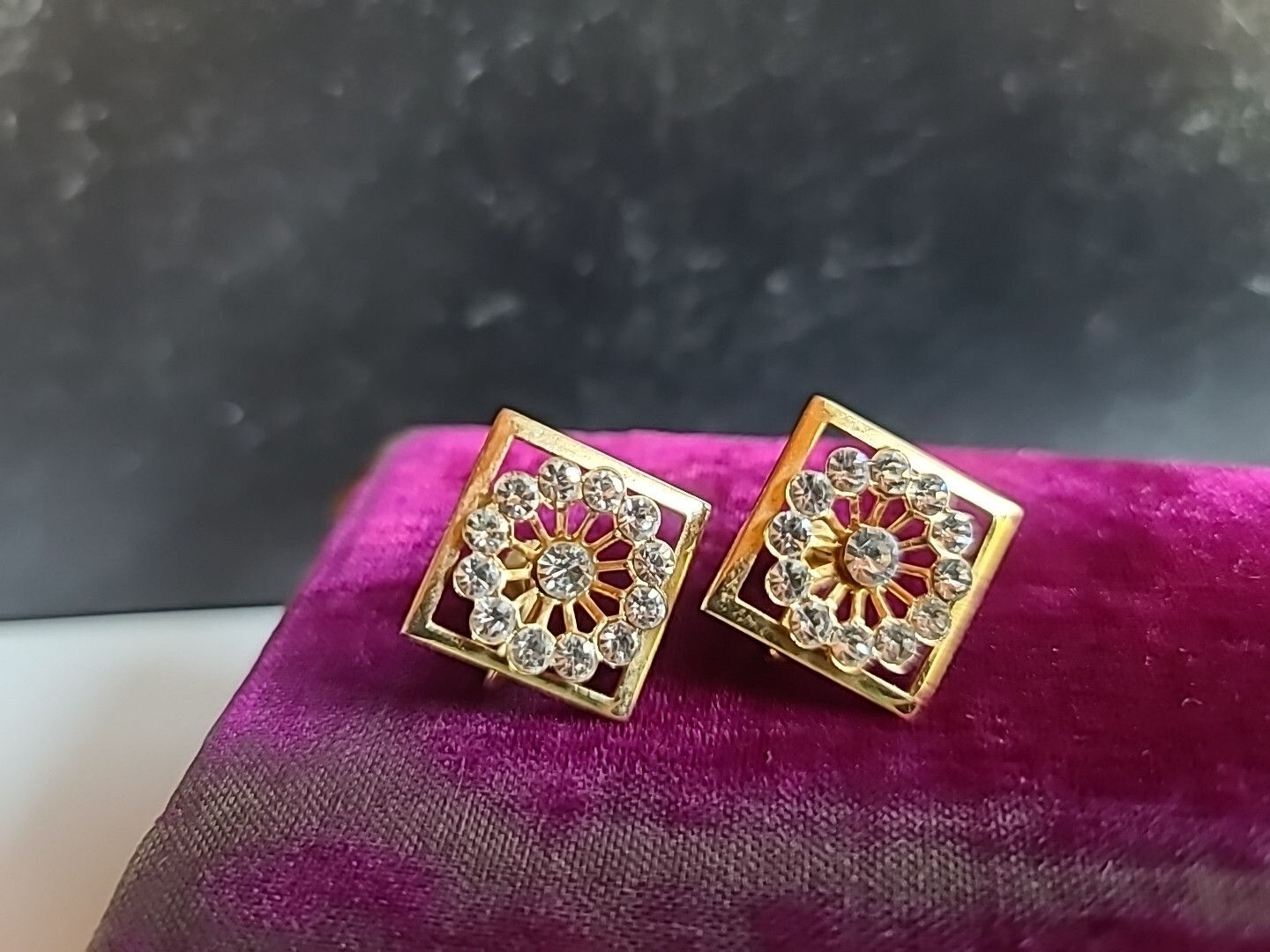 Square Shaped Clear Rhinestone Screwback Earrings… - image 2