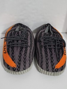 fake yeezy black non reflective