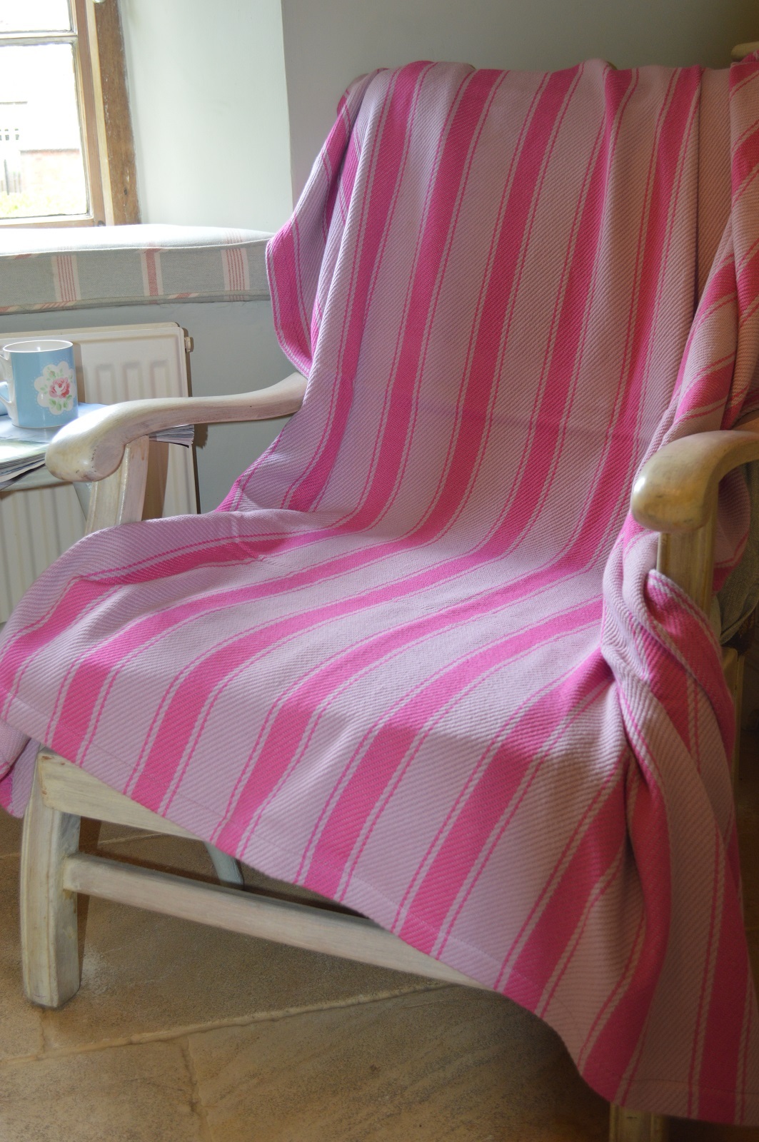 THROW, 100% Cotton Orchid Pink/Fuschia, Picnic Blanket Bedspread 135x152cm