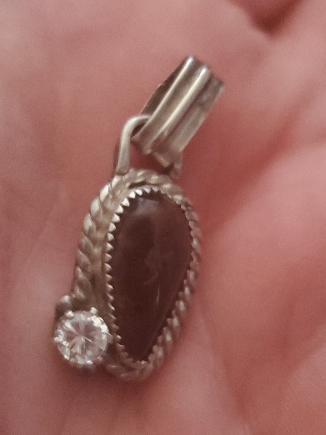Picture 2 of 5