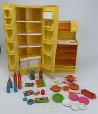 Vintage 1978 Barbie Dream Furniture Stove/Microwave-Refrigerator-Food/Pots/Pans