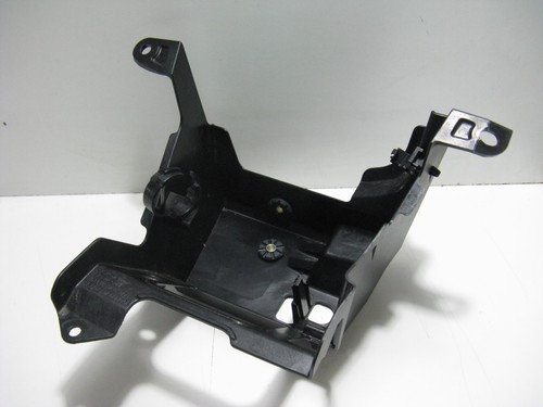 Honda XL 750 Transalp, RD16, 23-24 ABS-Pumpen-Halteschale Halter Druckmodulator