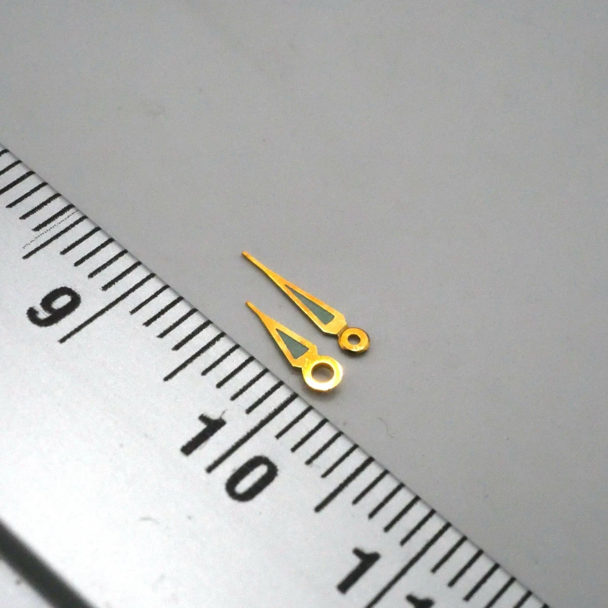 Lot D'Aiguilles De Montre Lip R25 – Style Bâton Doré – Neuves