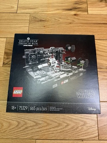 LEGO Star Wars Death Star Trench Run Diorama 75329 Complete Set, 665 Pieces