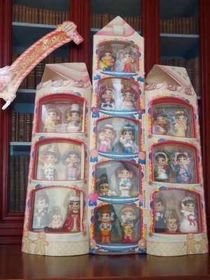 Fujiya Peko-chan 21st Century 50th Anniversary Mini Figur Puppe Display