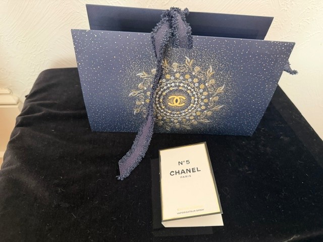 CHANEL  Constellation  Gift Bag Navy Blue Gold Silver Stars NEW  With # 5 Eau De