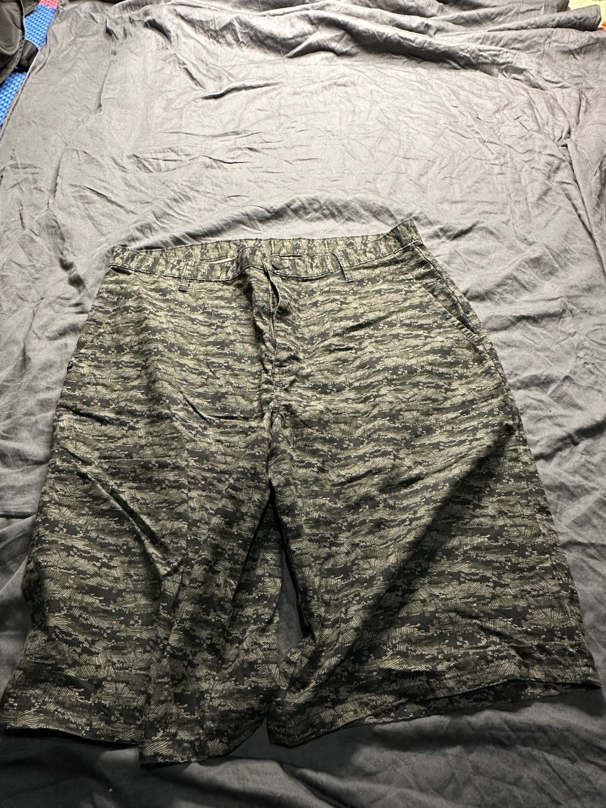 Dickies Men's Camo Cargo Shorts Size 36